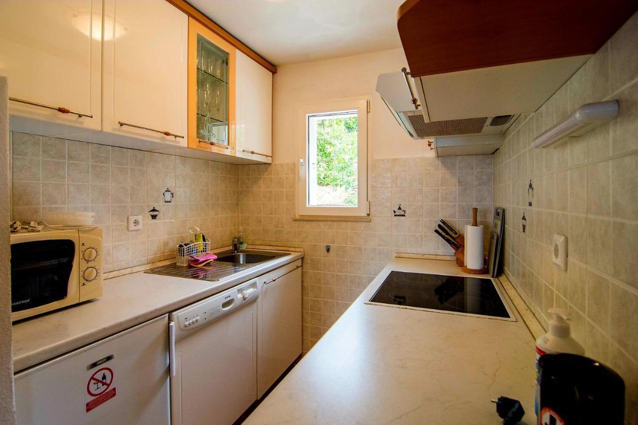 Beach House Сплітська Екстер'єр фото